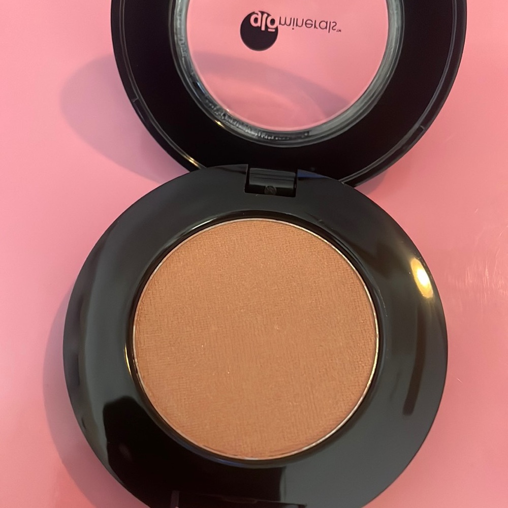 Glo minerals blush color Innocent